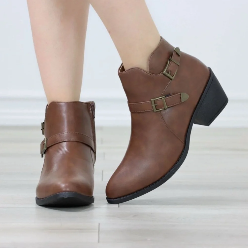 Women’s Ankle Tan Boots